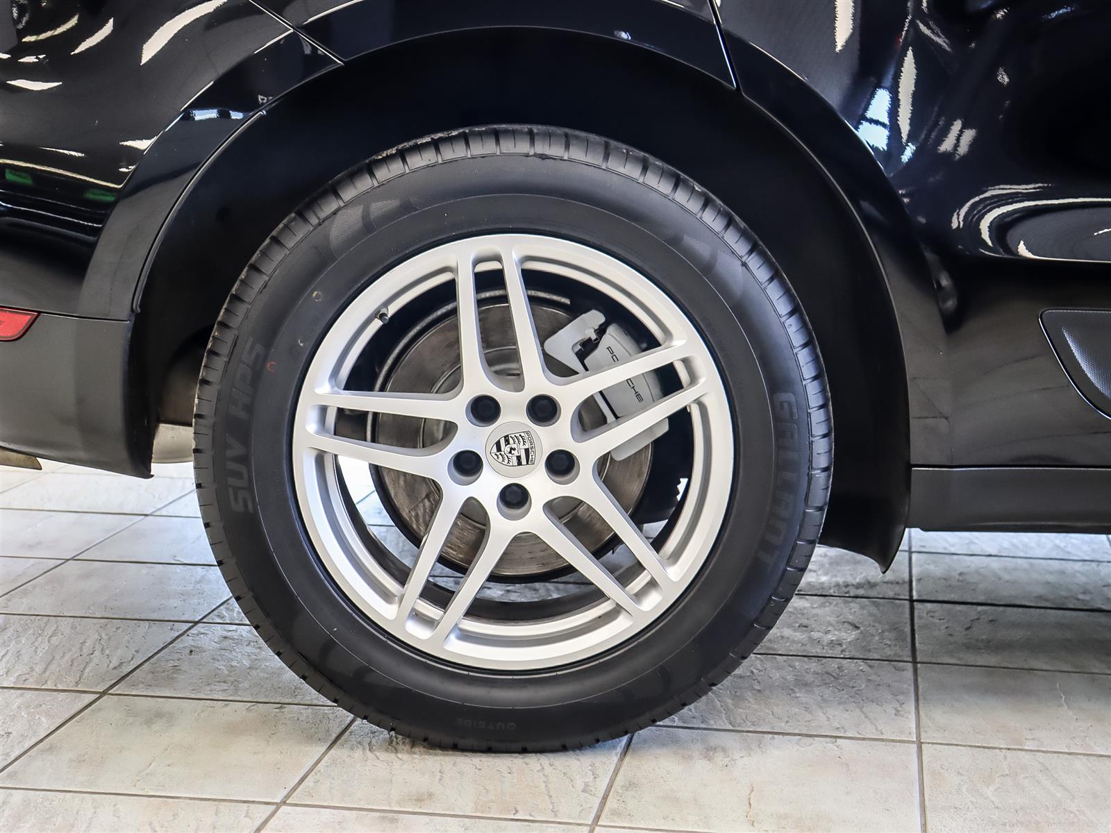 used 2017 Porsche Macan car