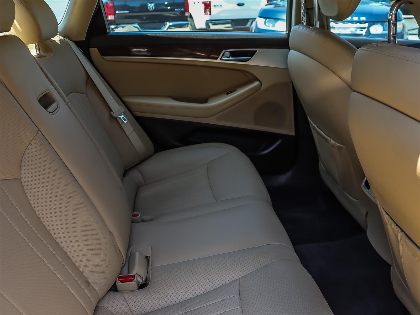used 2015 Hyundai Genesis car