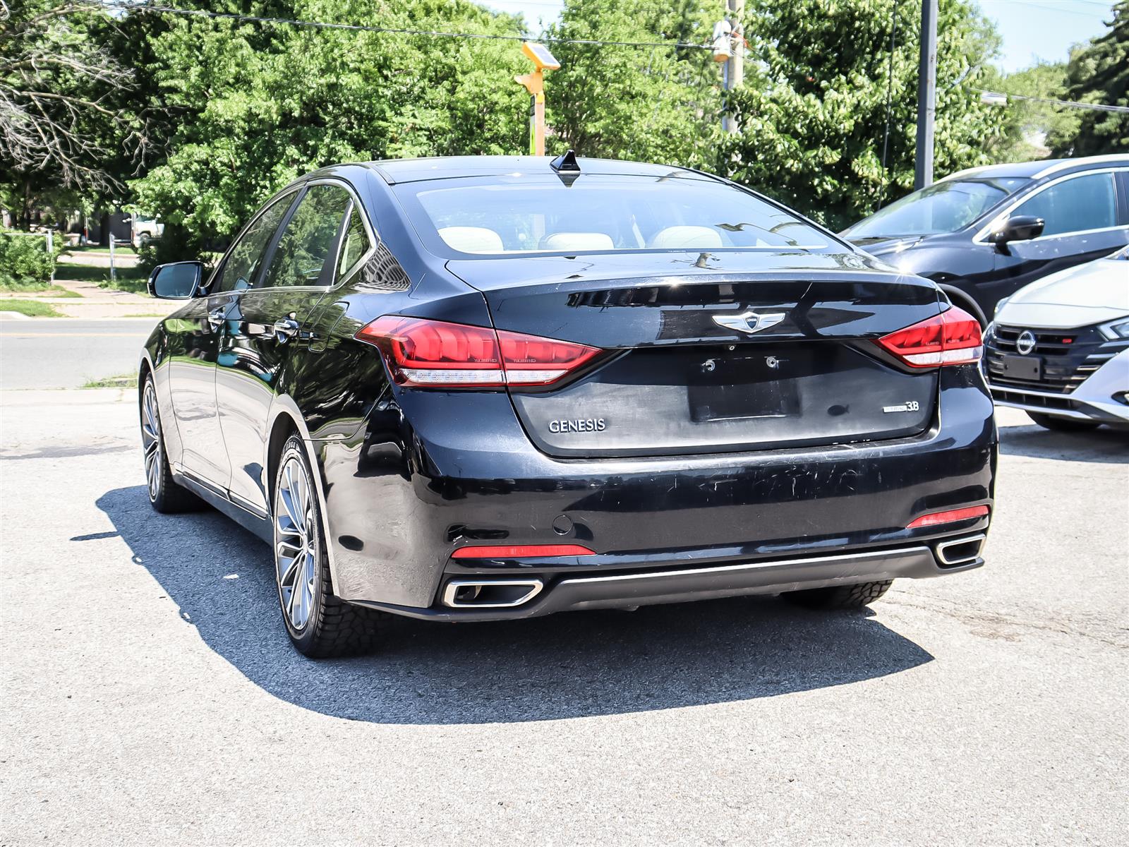 used 2015 Hyundai Genesis car