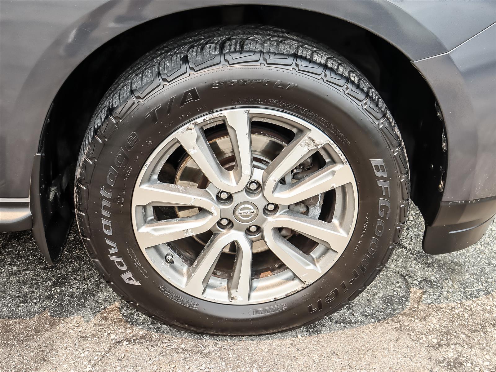 used 2014 Nissan Pathfinder car