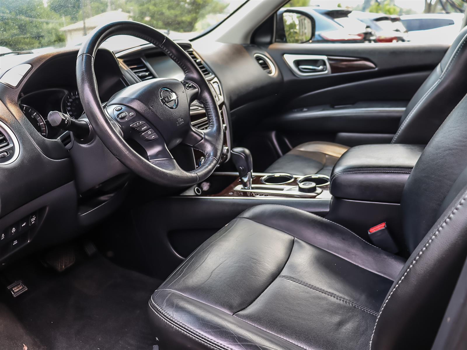 used 2014 Nissan Pathfinder car