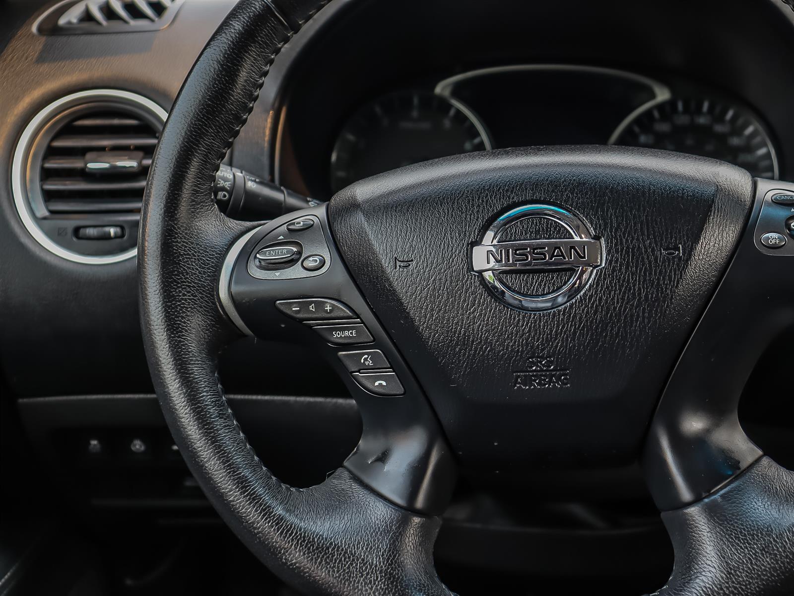 used 2014 Nissan Pathfinder car