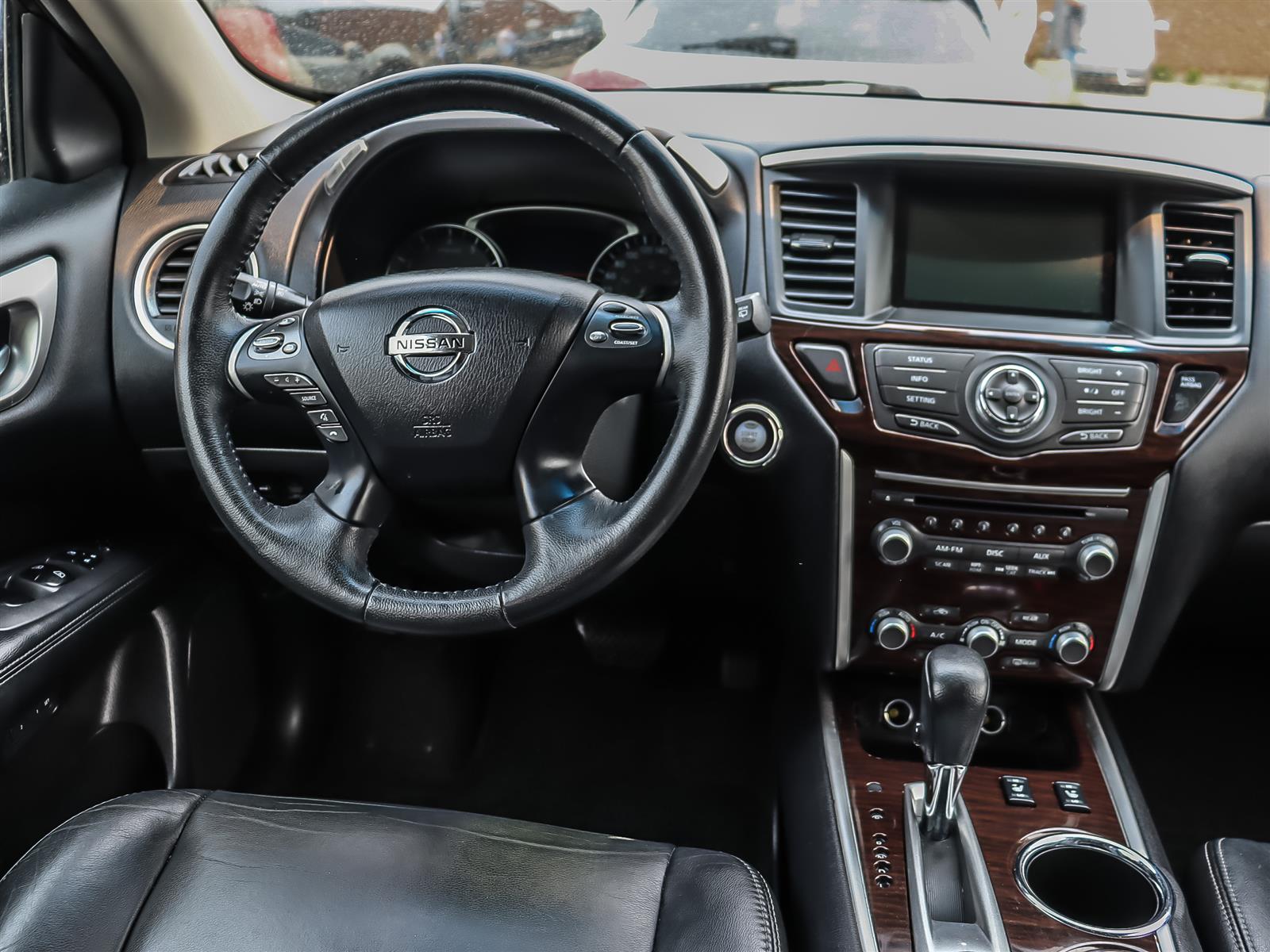 used 2014 Nissan Pathfinder car