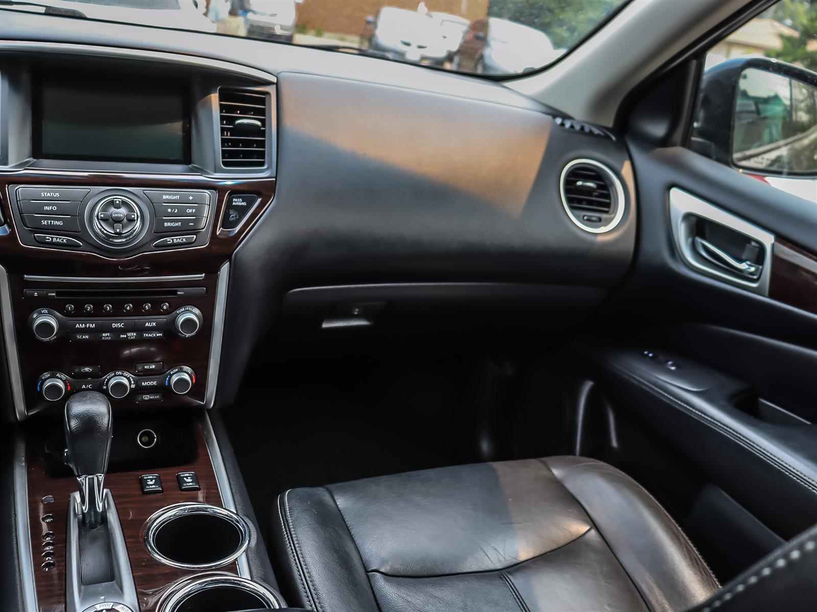 used 2014 Nissan Pathfinder car