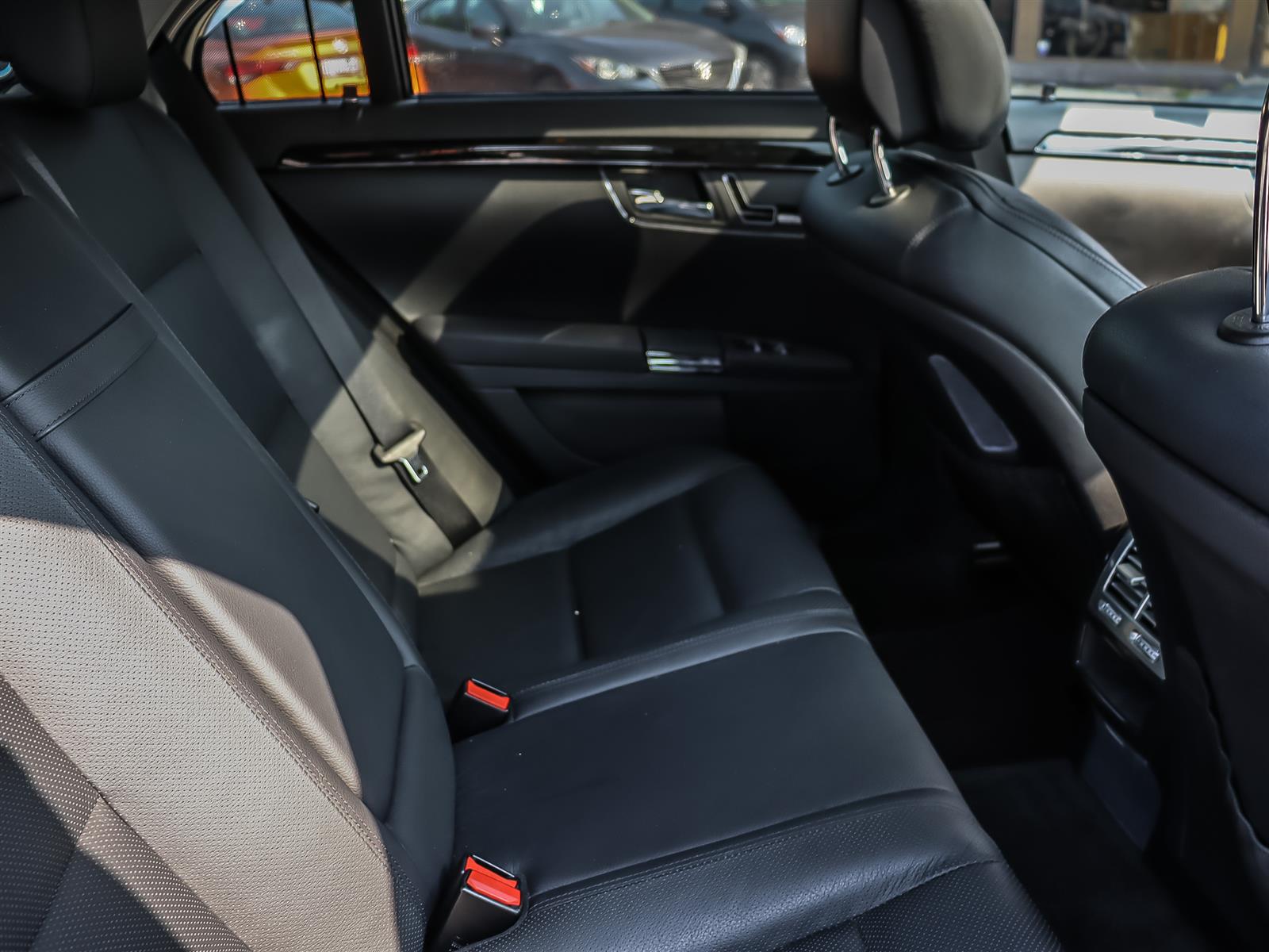 used 2012 Mercedes-Benz S550 car