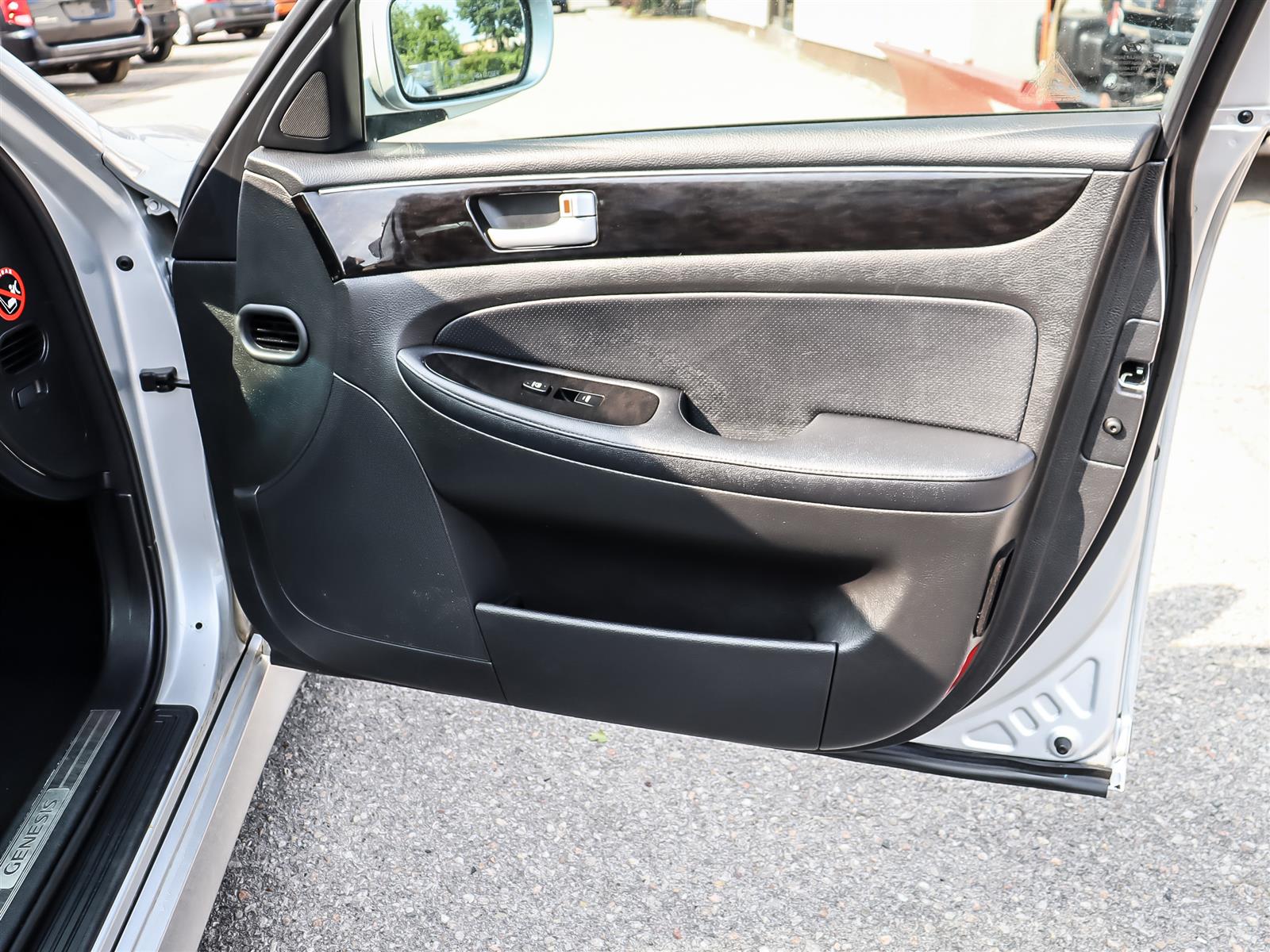 used 2014 Hyundai Genesis car