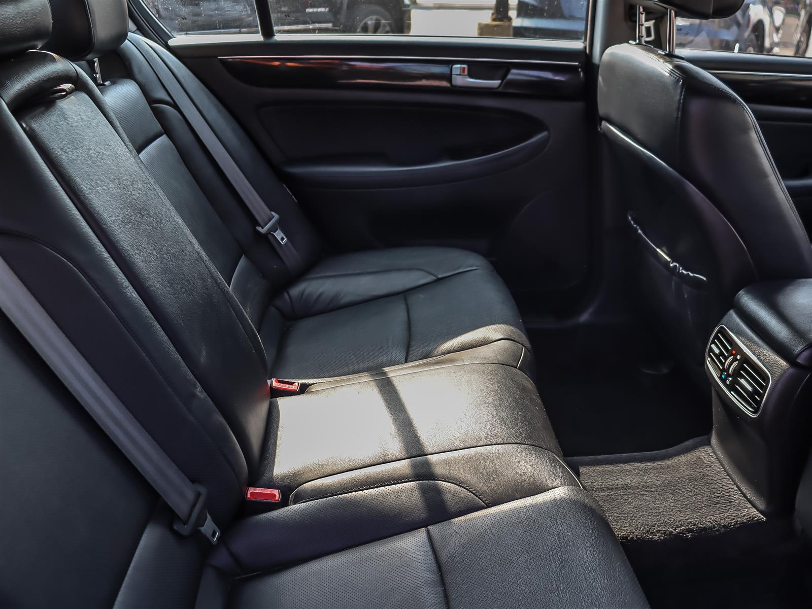 used 2014 Hyundai Genesis car