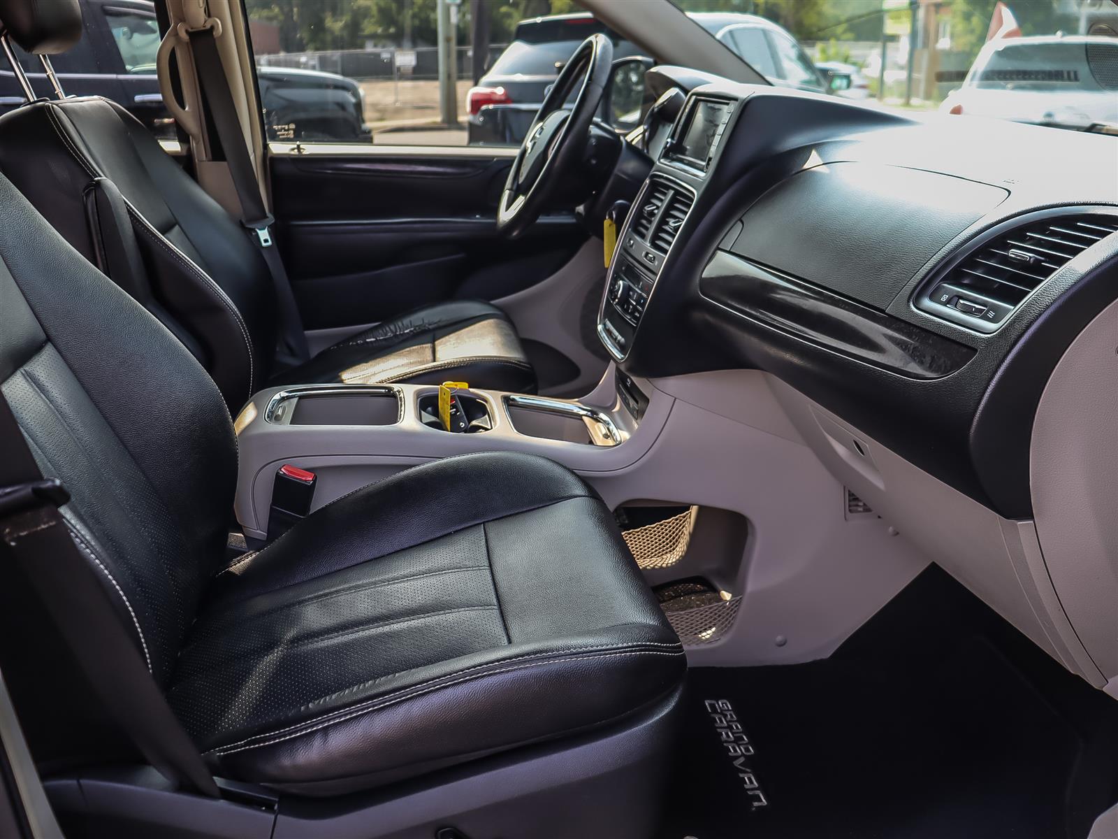 used 2014 Dodge Grand Caravan car