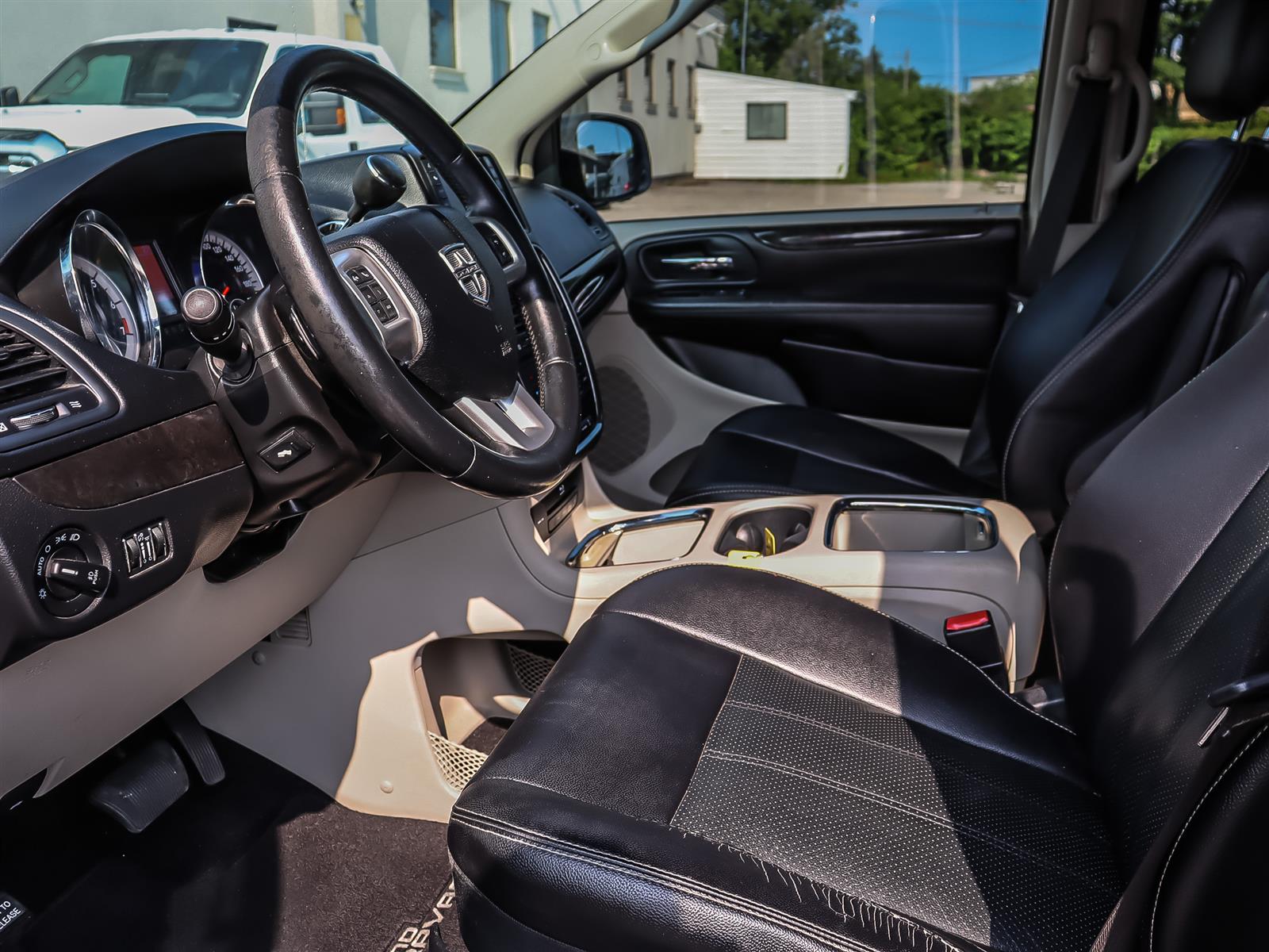 used 2014 Dodge Grand Caravan car
