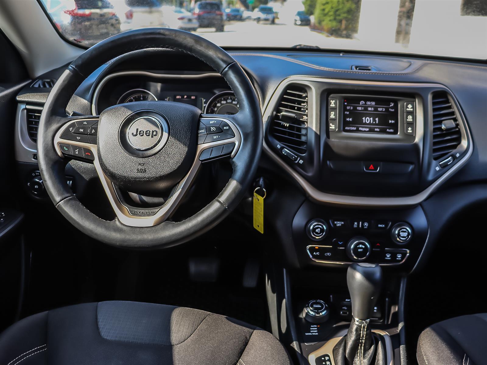 used 2015 Jeep Cherokee car