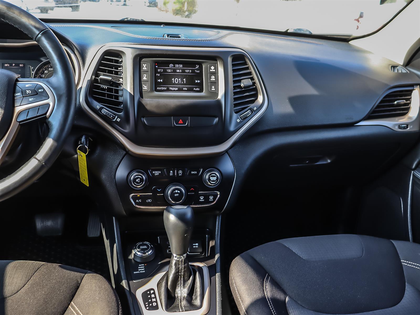 used 2015 Jeep Cherokee car