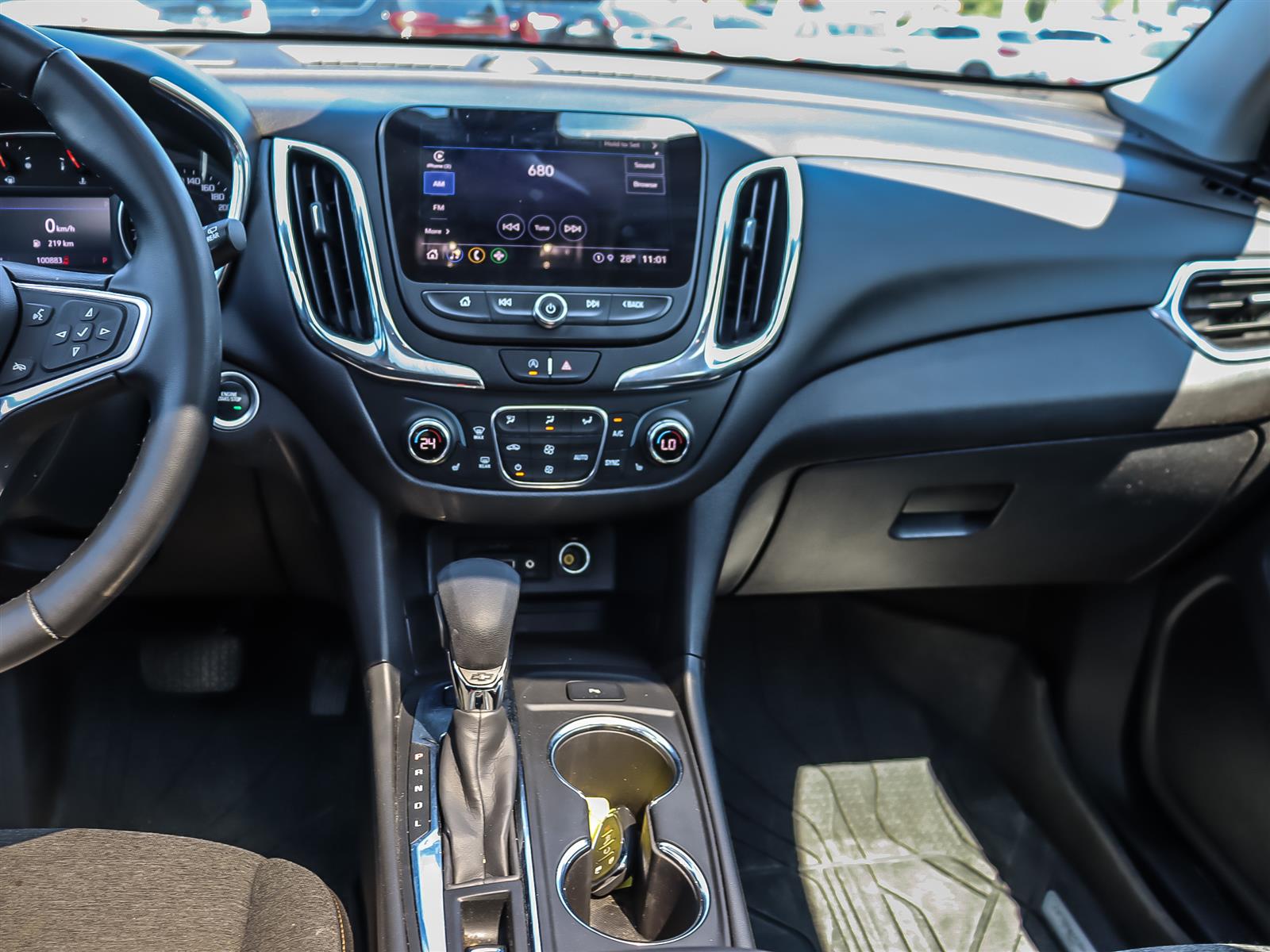 used 2023 Chevrolet Equinox car