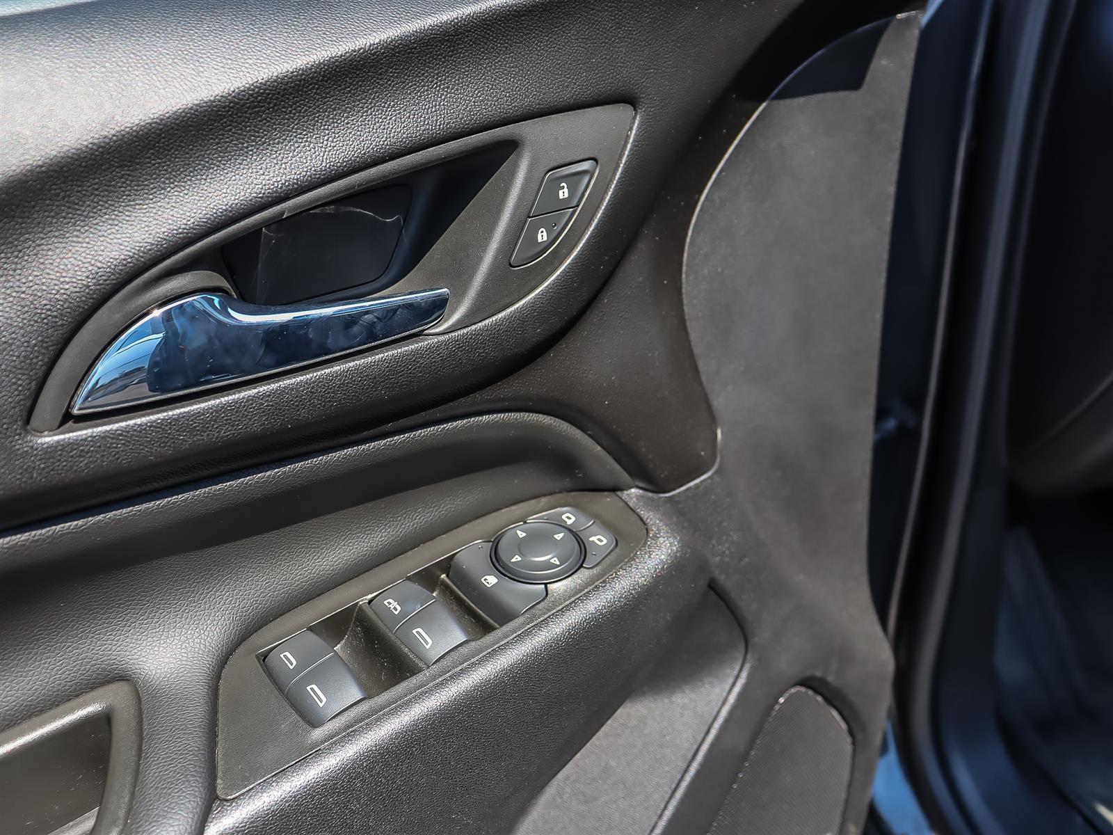 used 2023 Chevrolet Equinox car