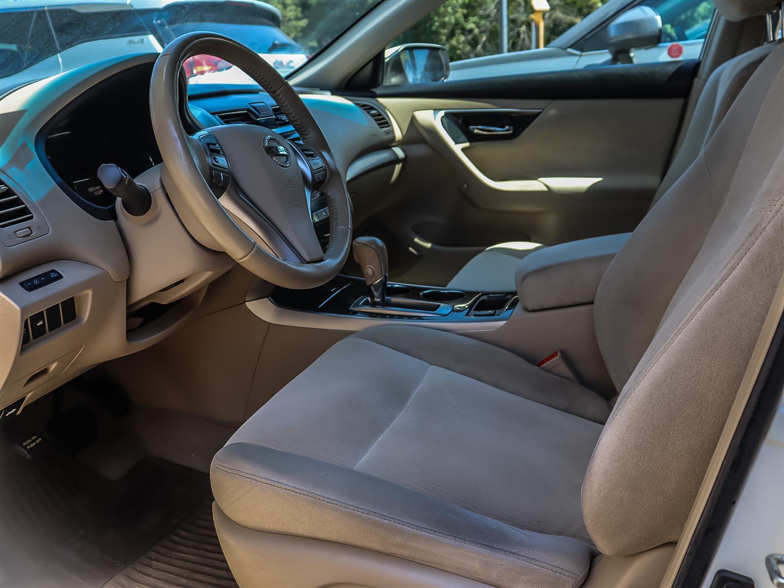 used 2013 Nissan Altima car