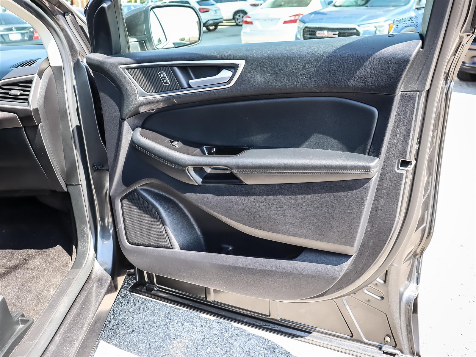used 2020 Ford Edge car