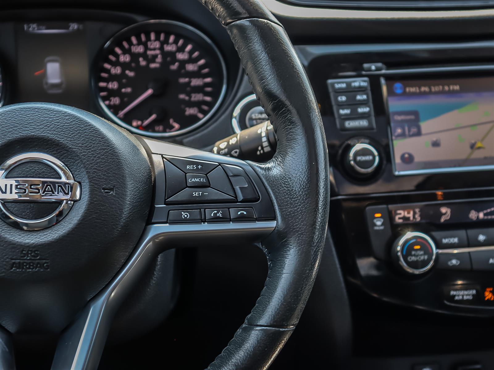 used 2017 Nissan Rogue car