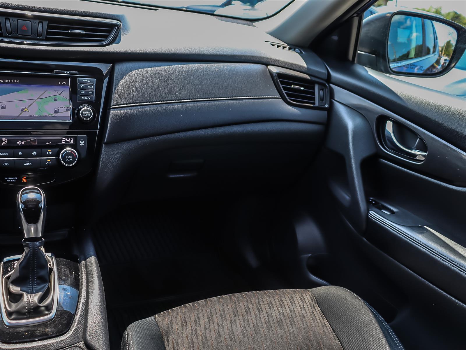 used 2017 Nissan Rogue car