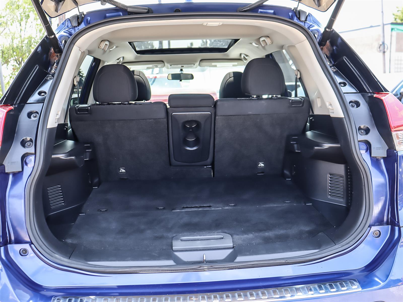 used 2017 Nissan Rogue car