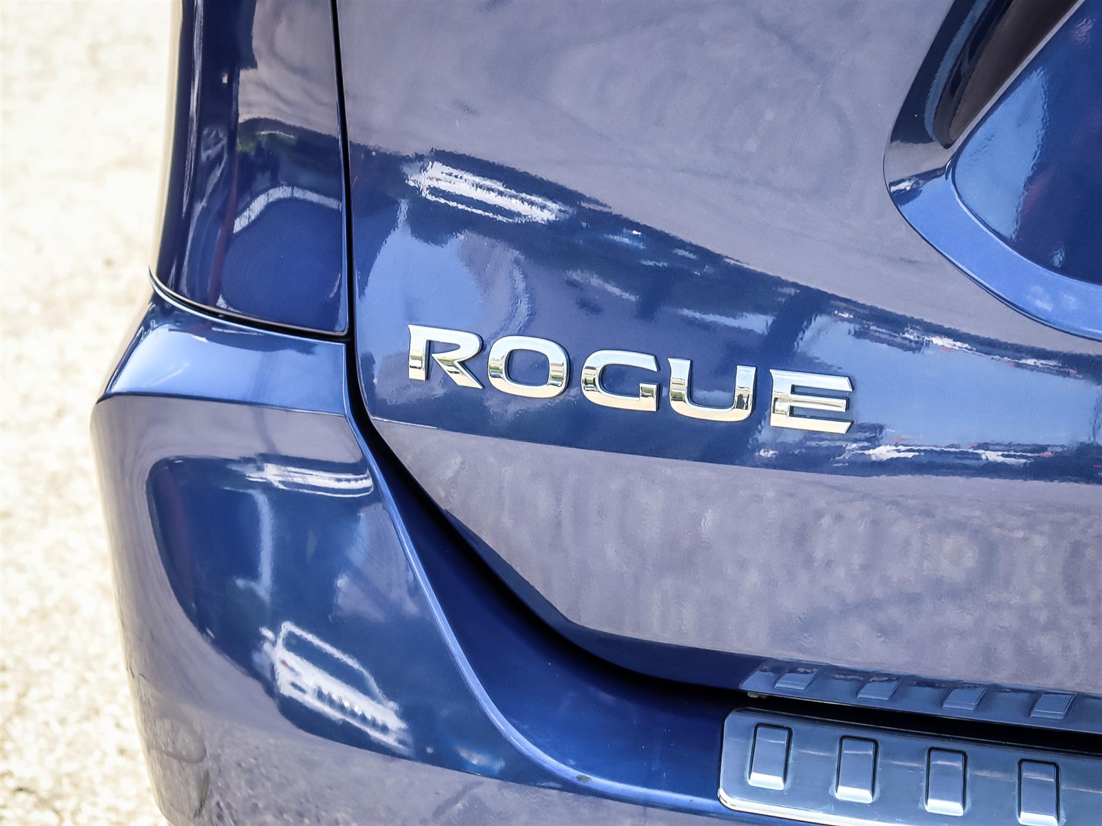 used 2017 Nissan Rogue car