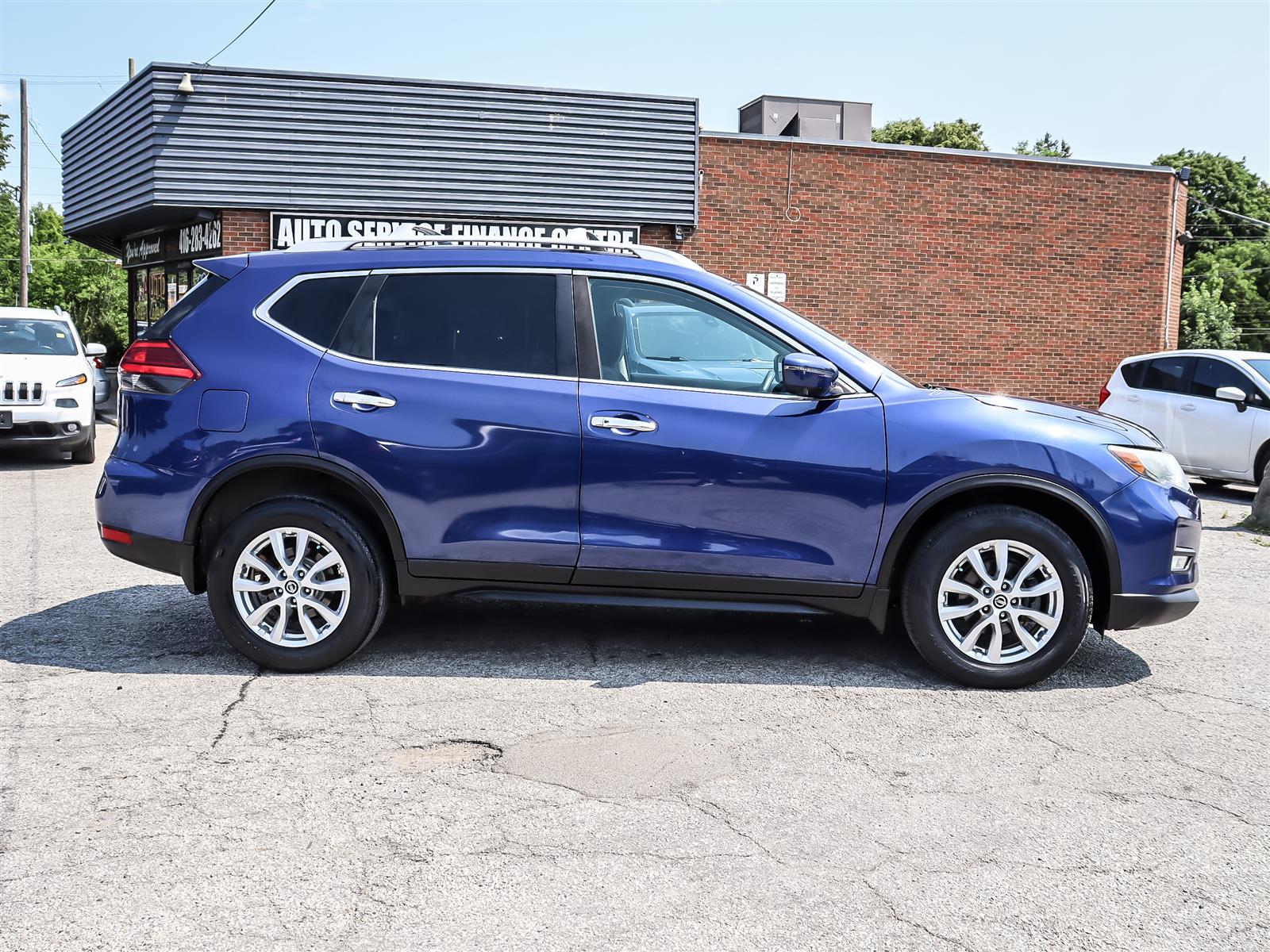 used 2017 Nissan Rogue car