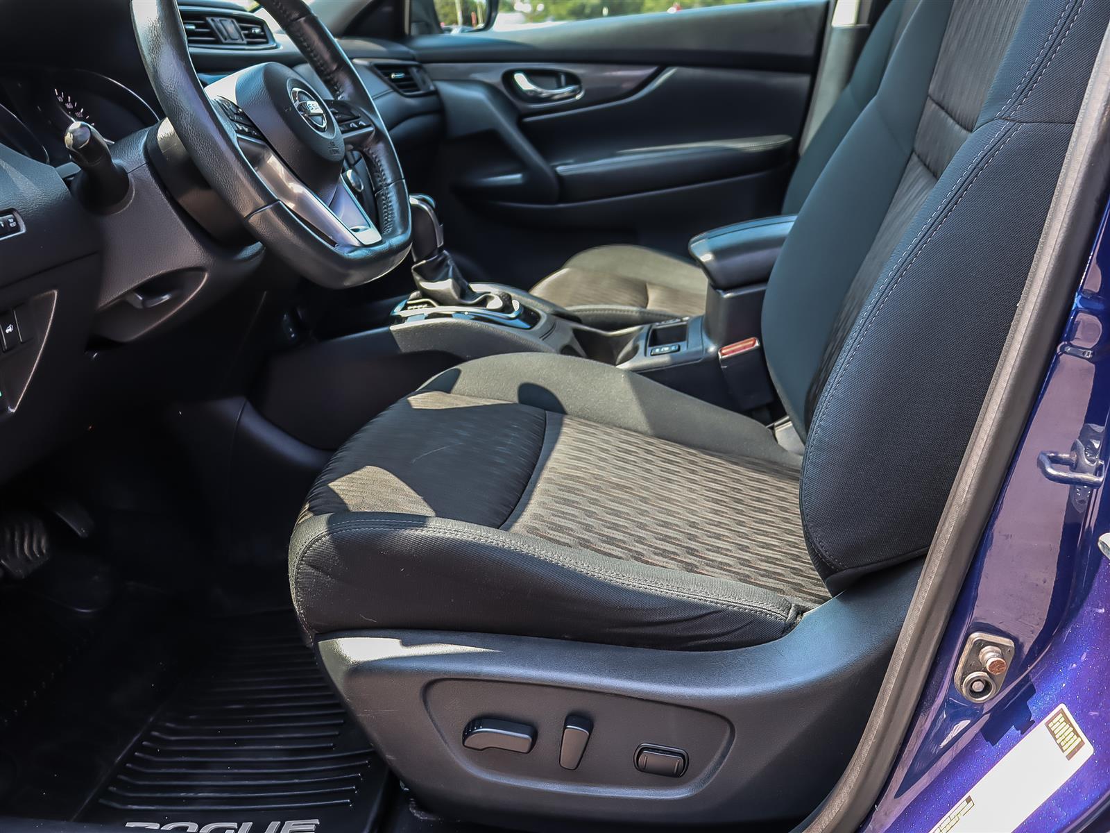 used 2017 Nissan Rogue car