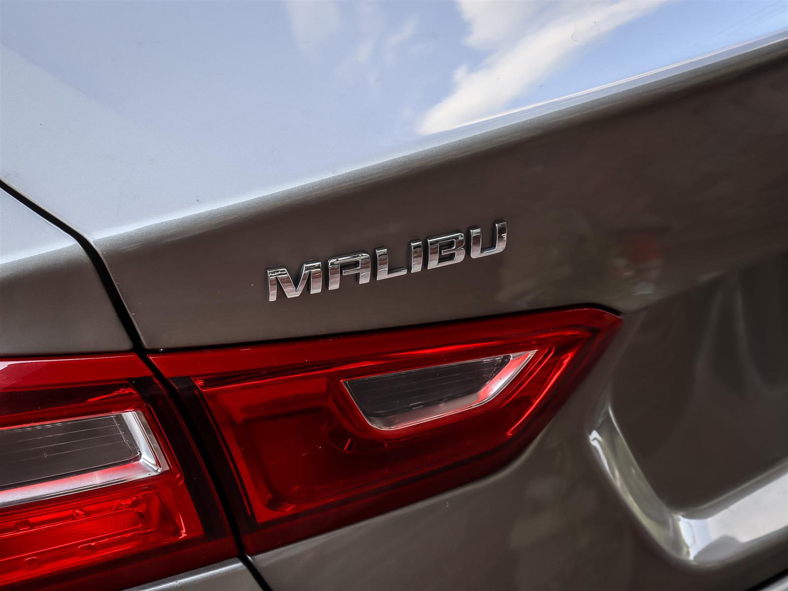 used 2023 Chevrolet Malibu car