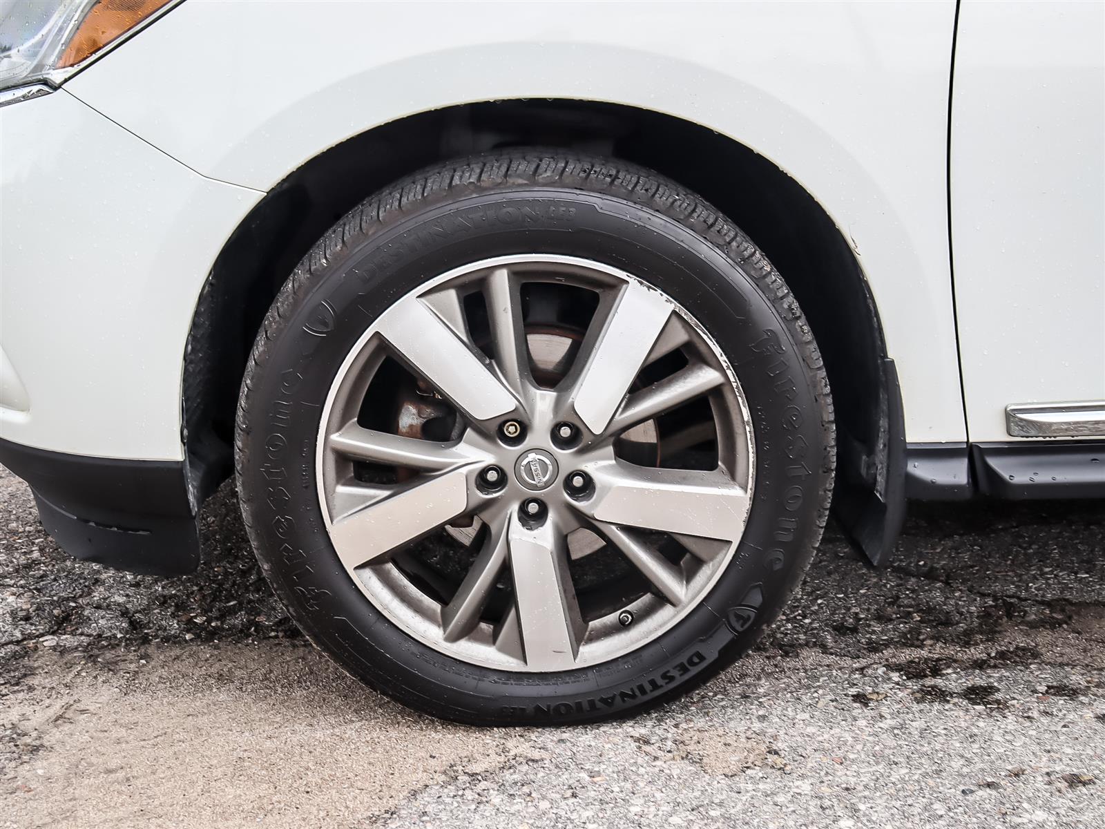 used 2014 Nissan Pathfinder car