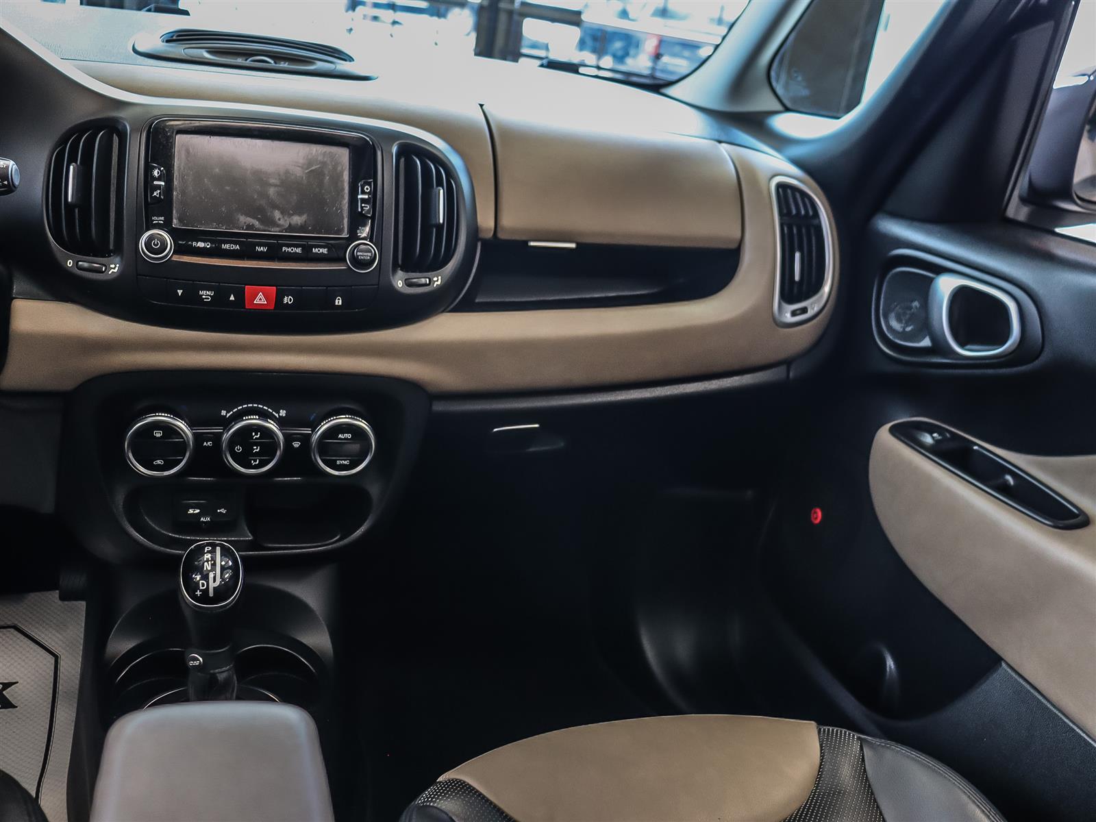 used 2014 FIAT 500L car