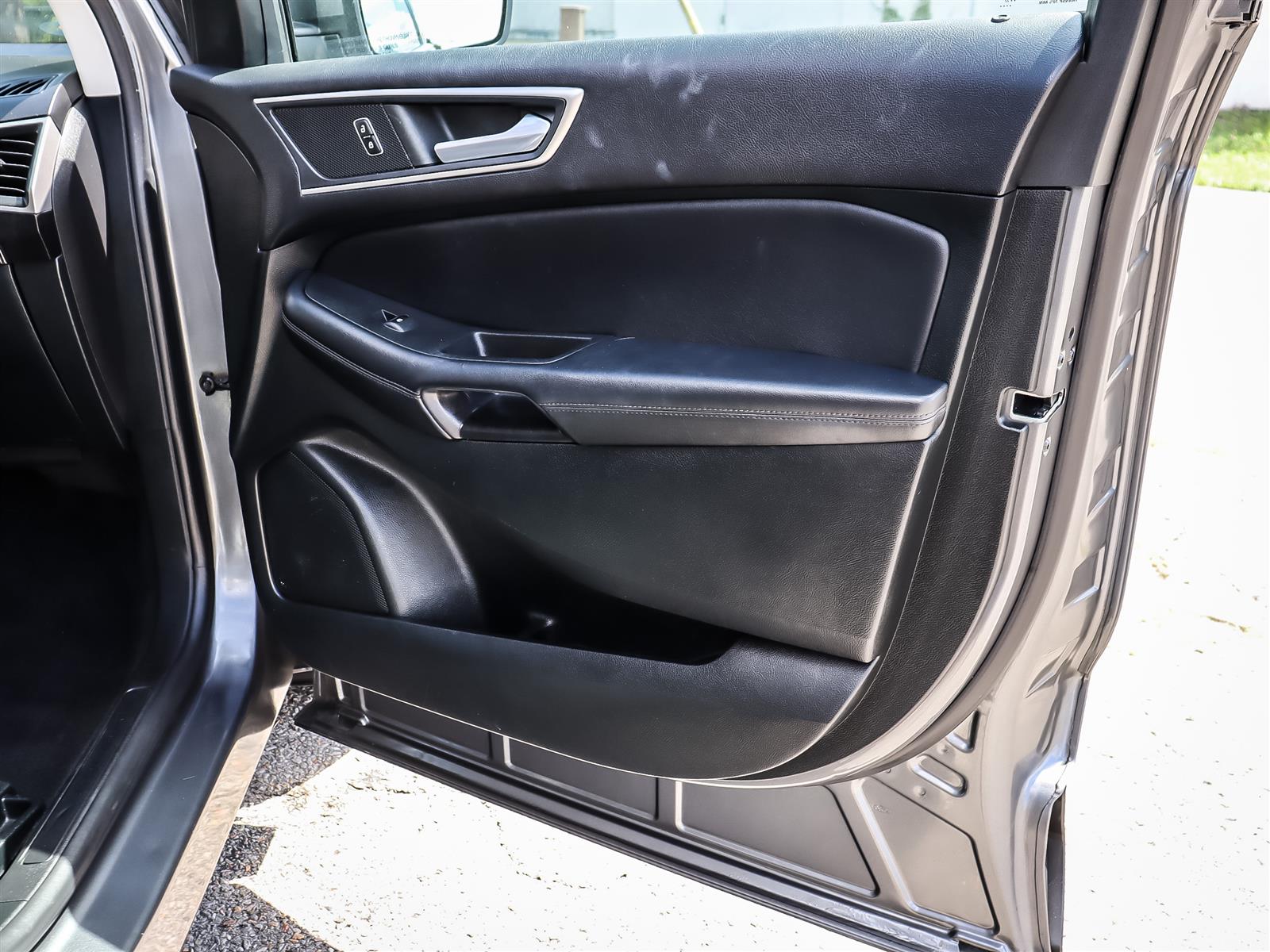 used 2022 Ford Edge car