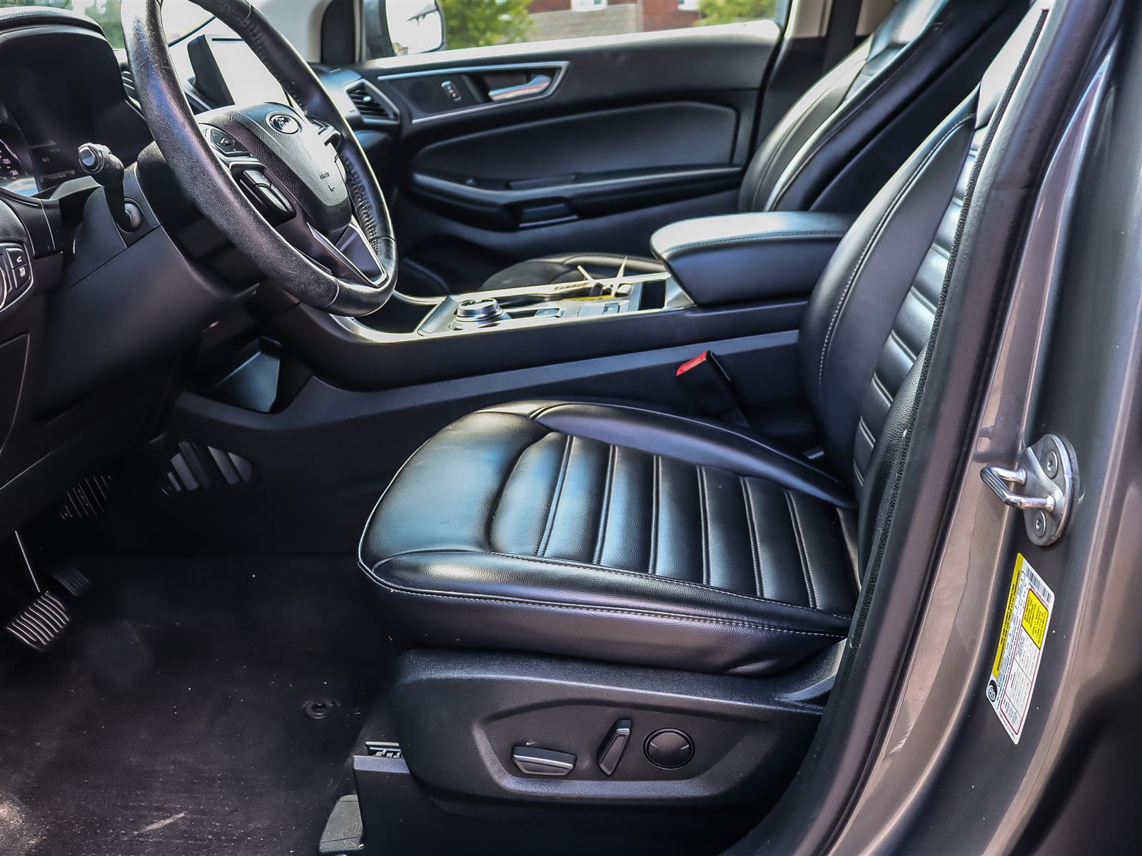 used 2022 Ford Edge car