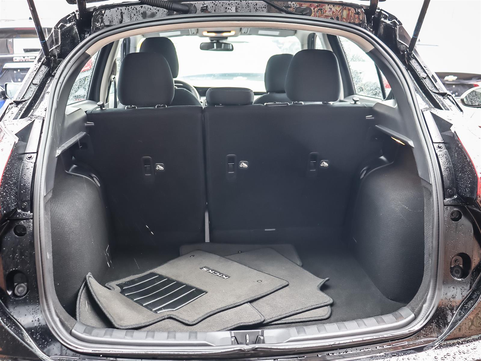 used 2025 Nissan Kicks car