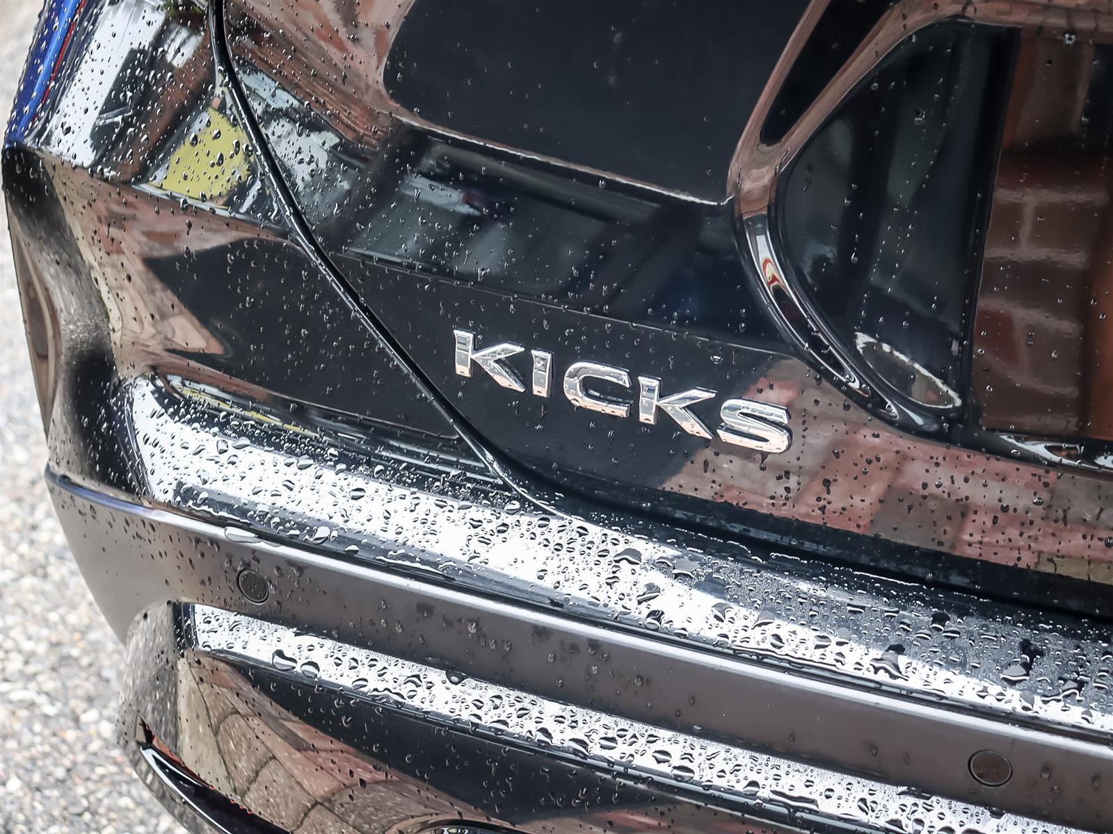 used 2025 Nissan Kicks car