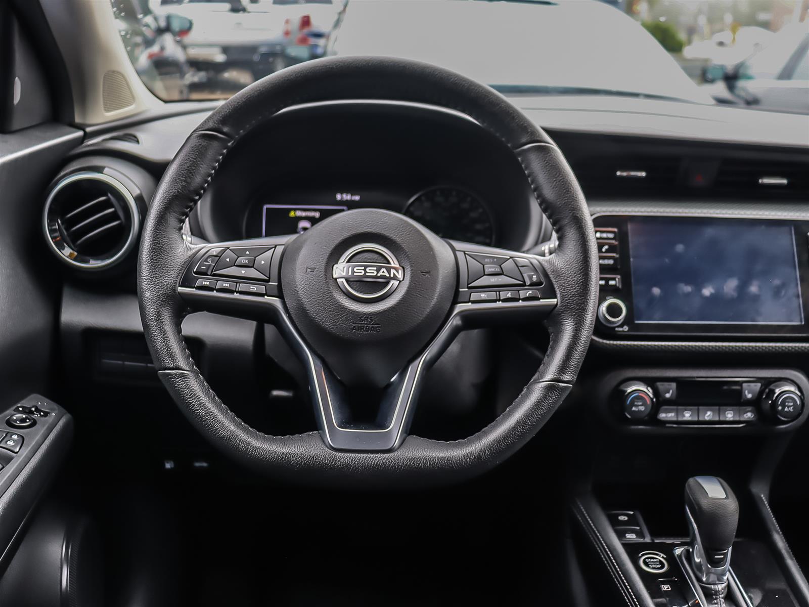 used 2025 Nissan Kicks car