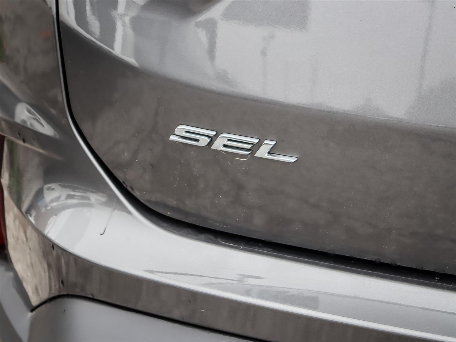 used 2022 Ford Edge car