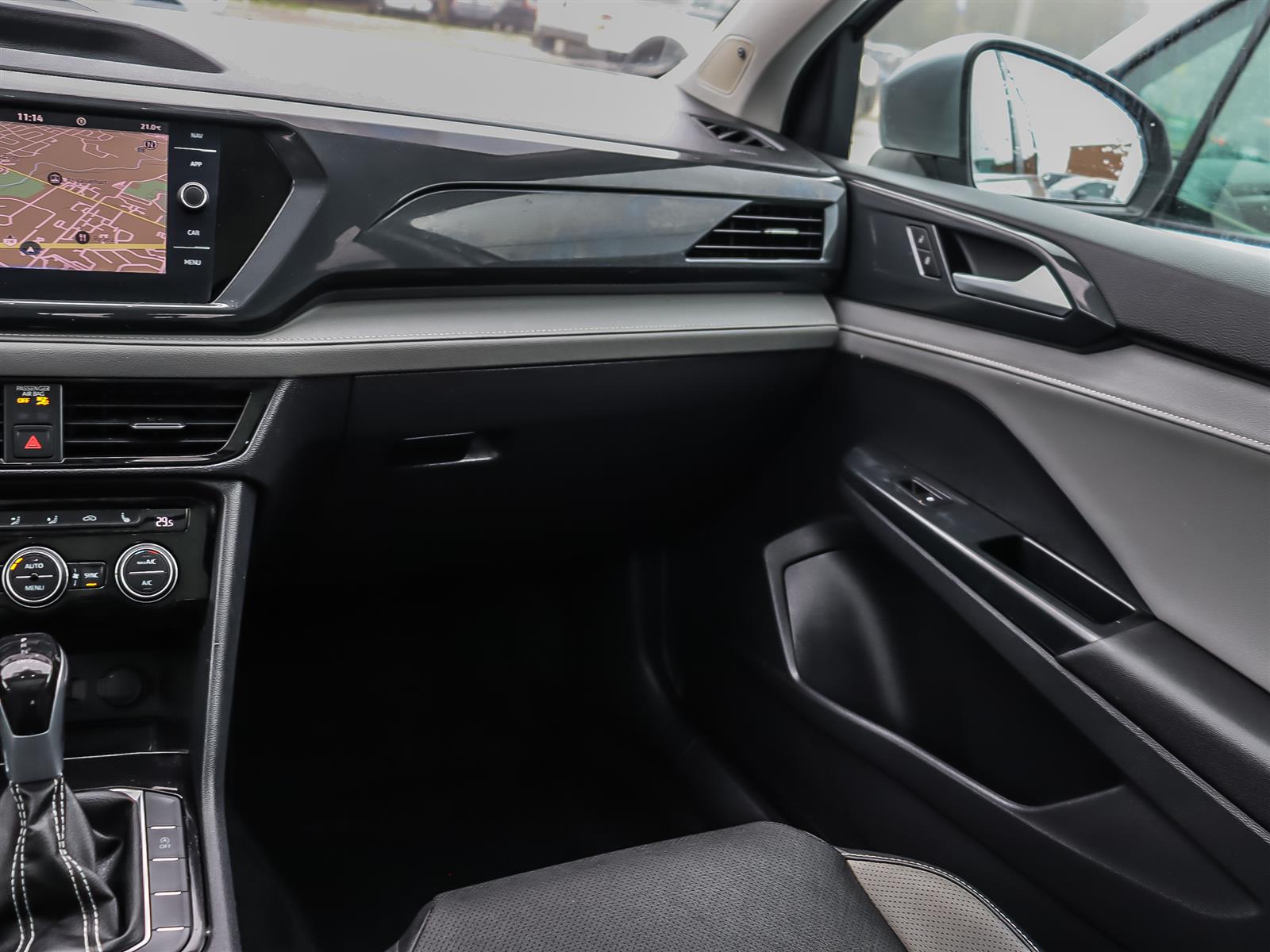 used 2022 Volkswagen Taos car