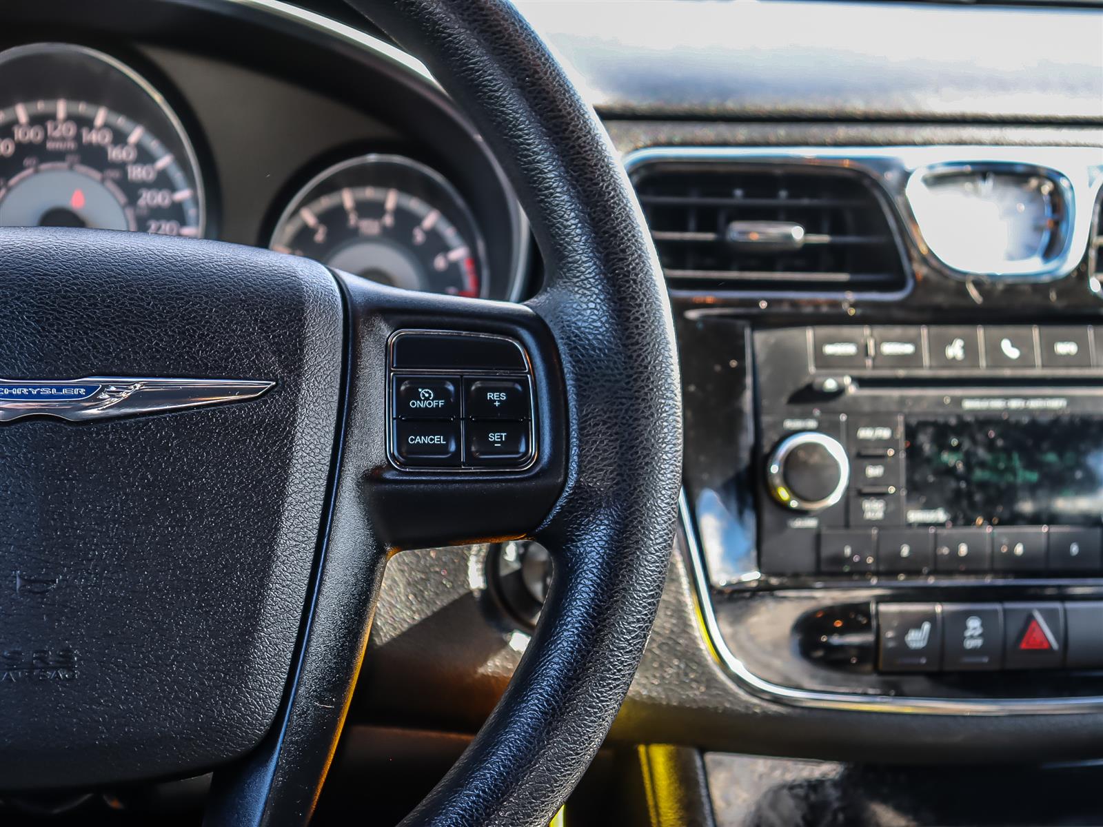 used 2014 Chrysler 200 car