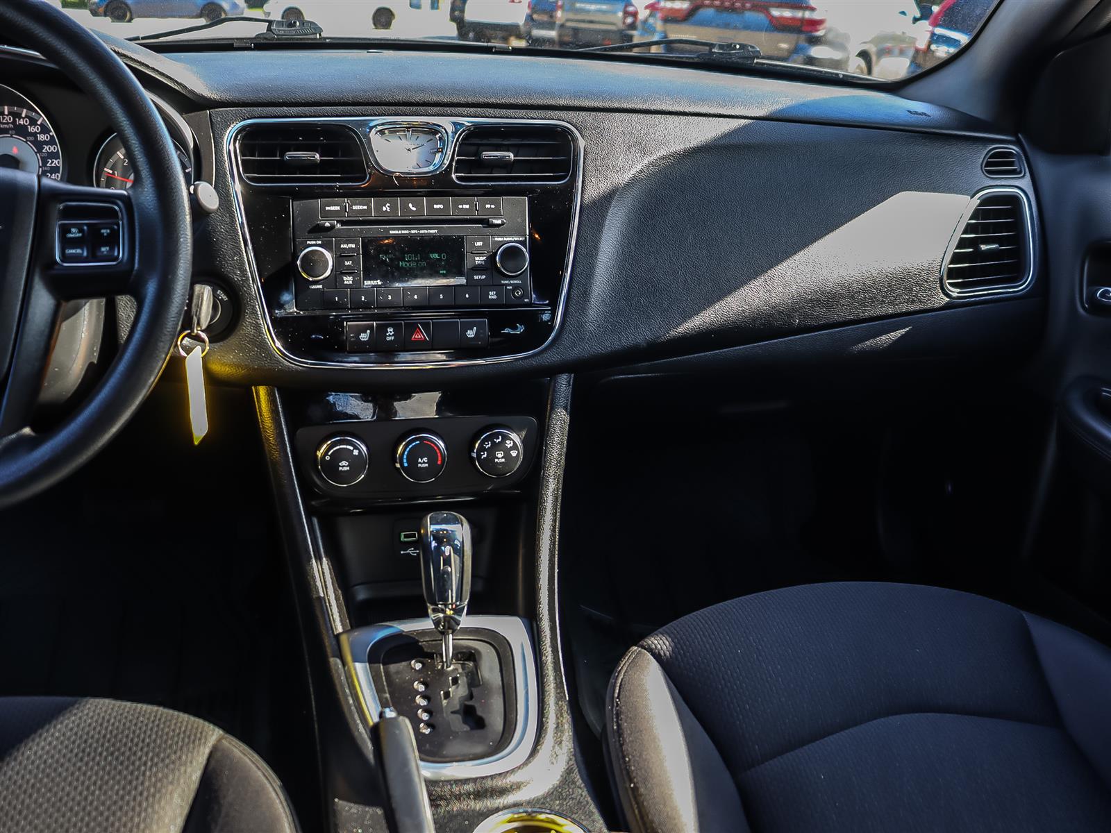 used 2014 Chrysler 200 car
