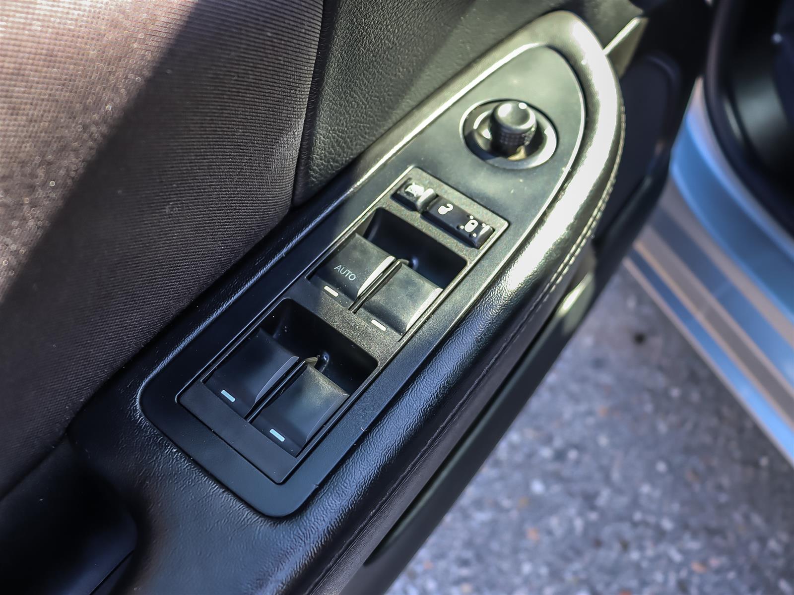 used 2014 Chrysler 200 car
