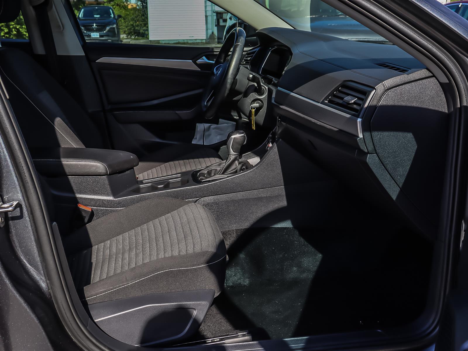 used 2023 Volkswagen Jetta car