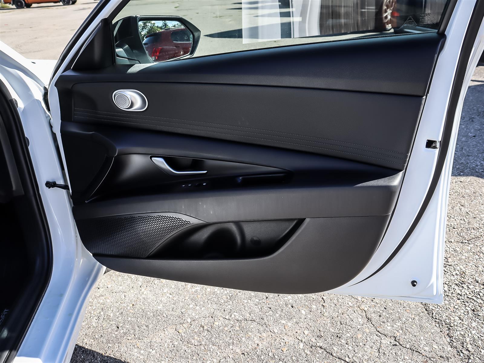 used 2025 Hyundai Elantra car