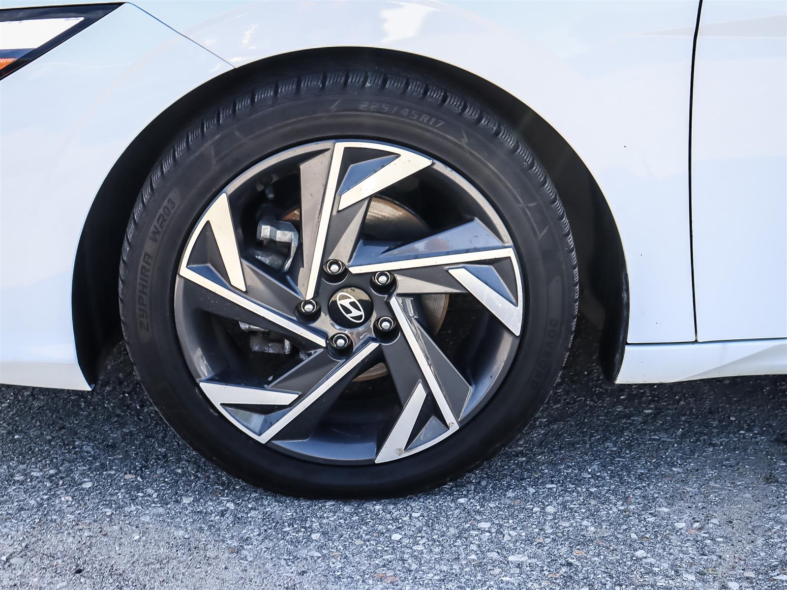 used 2025 Hyundai Elantra car