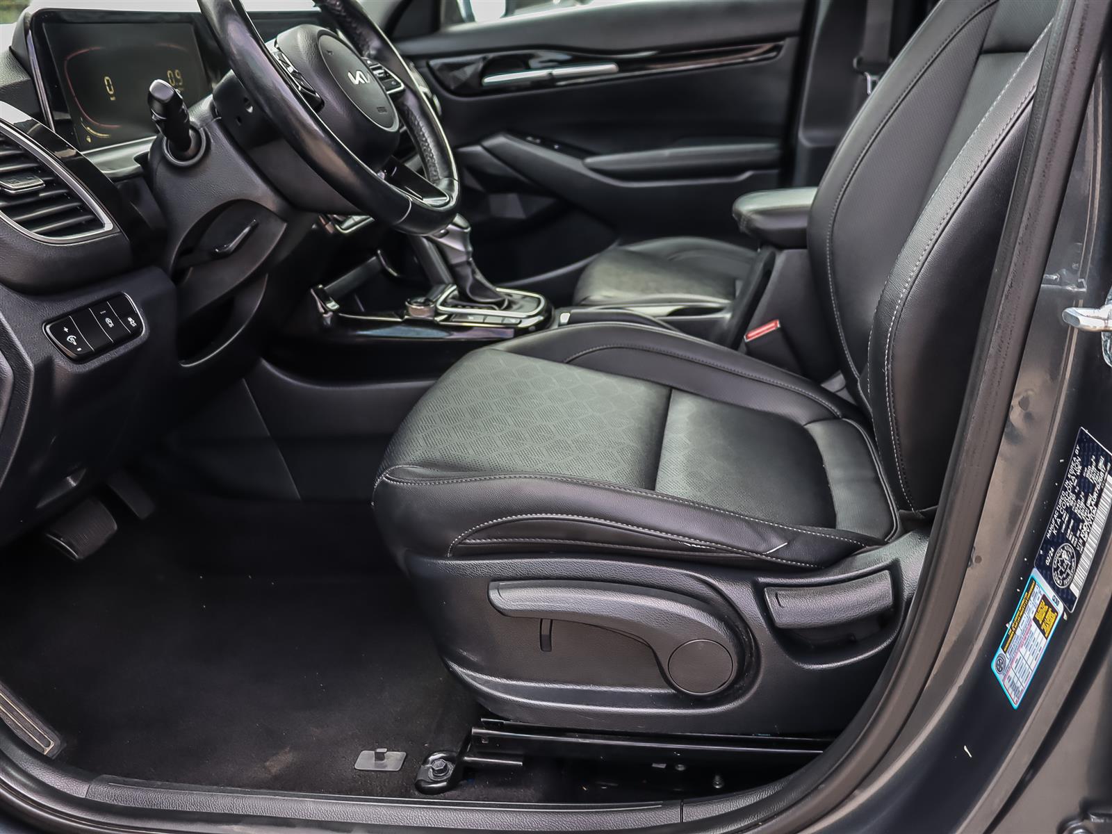 used 2024 Kia Seltos car