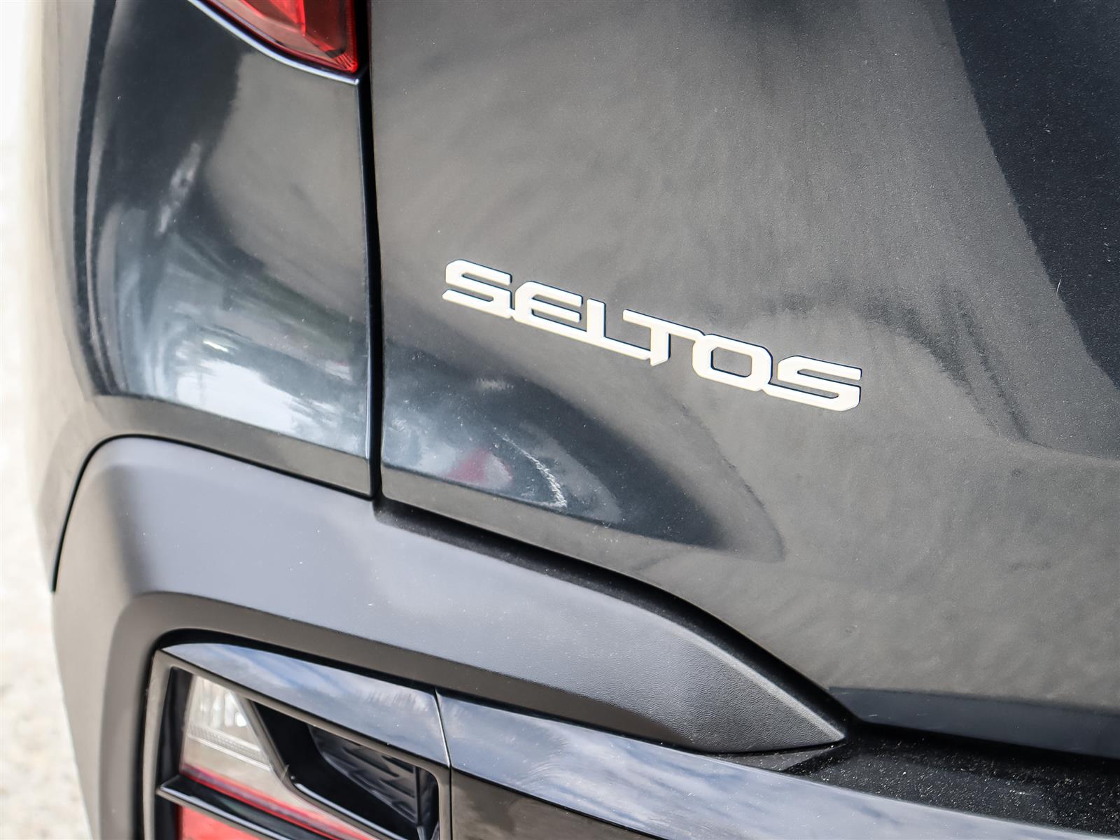 used 2024 Kia Seltos car