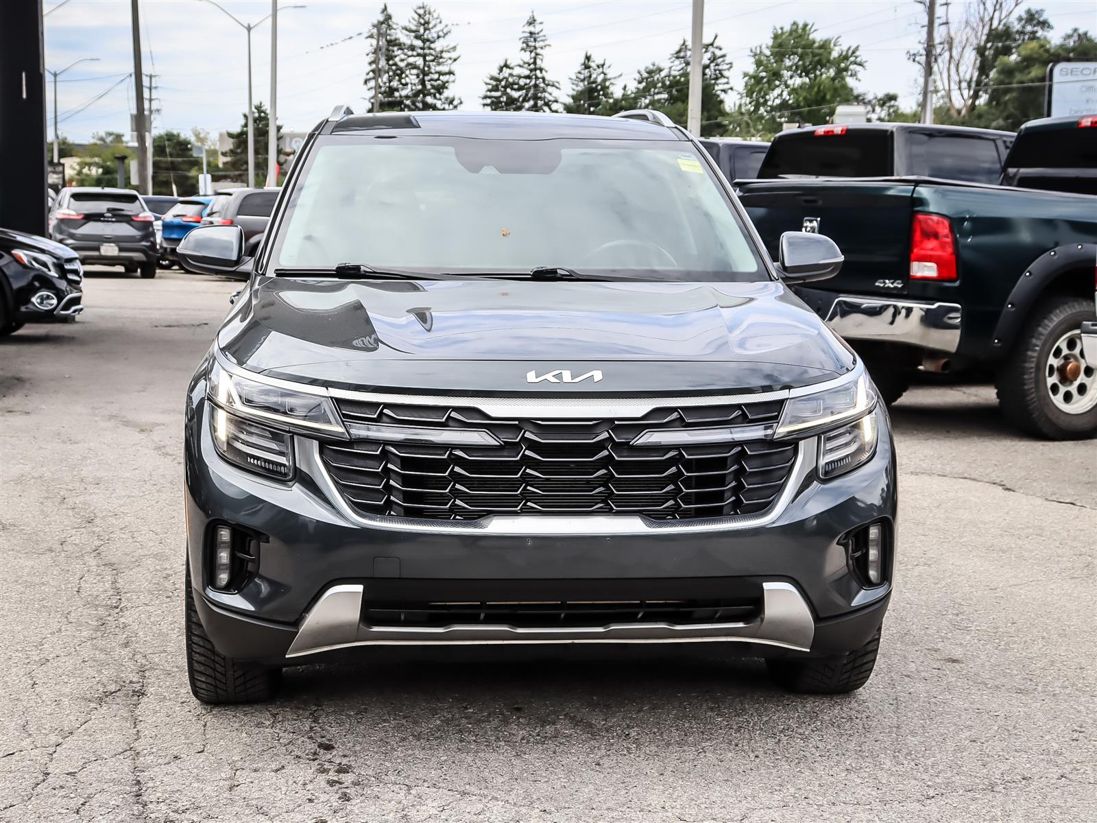 used 2024 Kia Seltos car