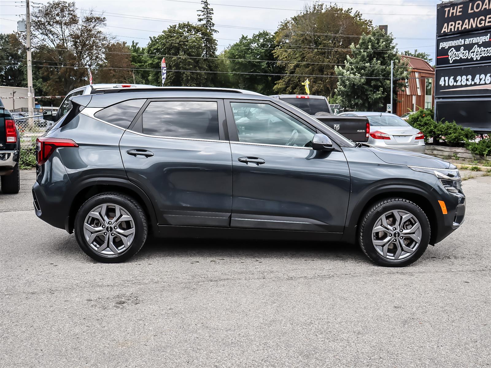 used 2024 Kia Seltos car