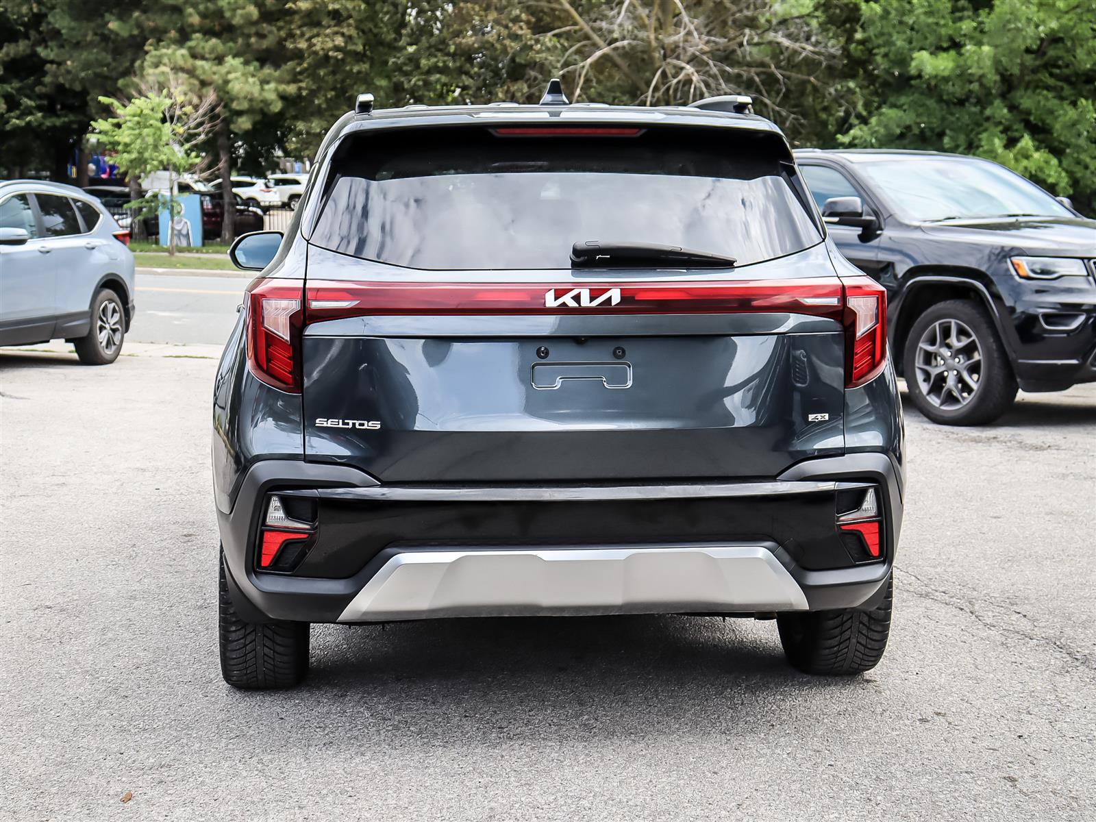 used 2024 Kia Seltos car