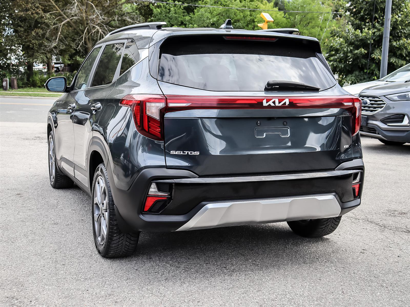 used 2024 Kia Seltos car