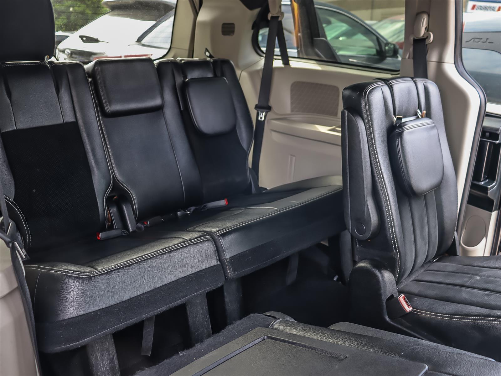 used 2015 Dodge Grand Caravan car