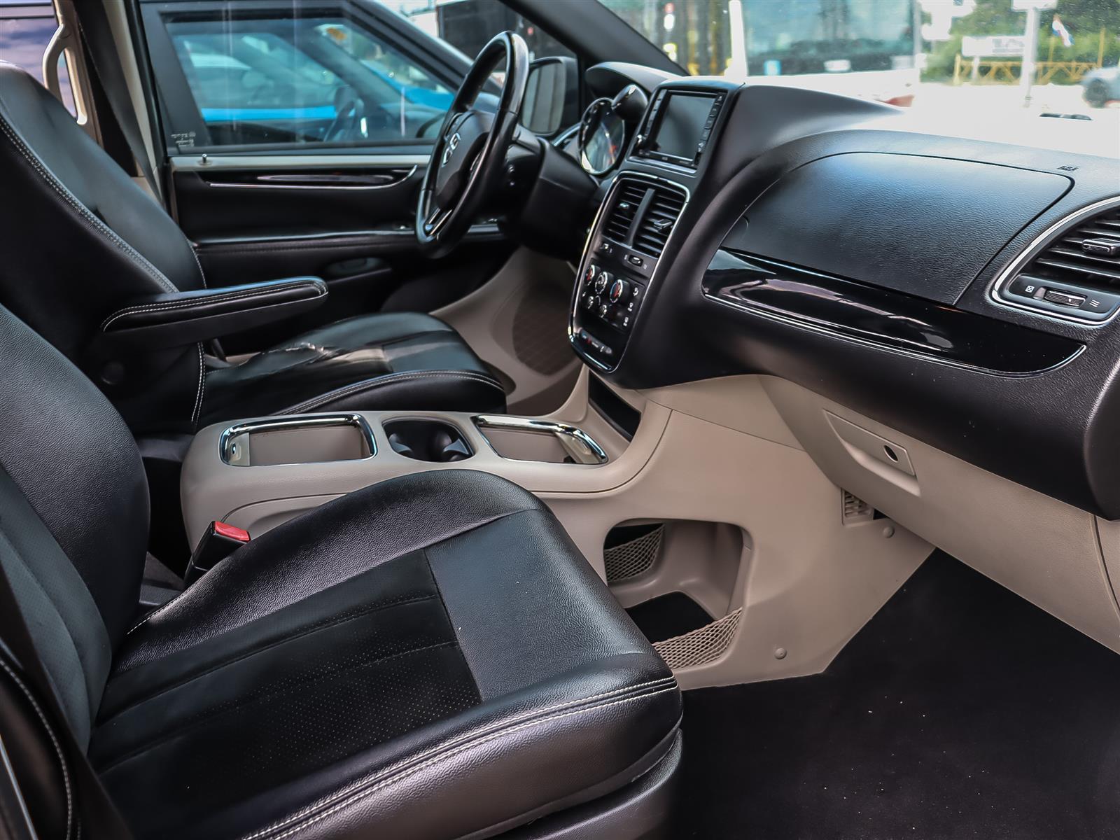 used 2015 Dodge Grand Caravan car