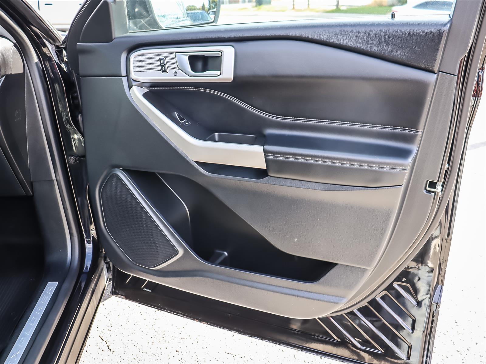 used 2022 Ford Explorer car